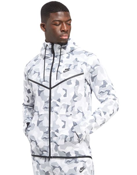 nike tech fleece camo